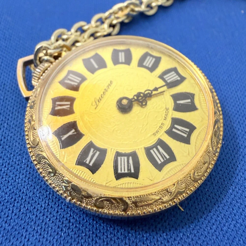 Vintage Lucerne Pendant Watch Gold Tone Swiss Made Roman‎ Numeral Necklace Chain